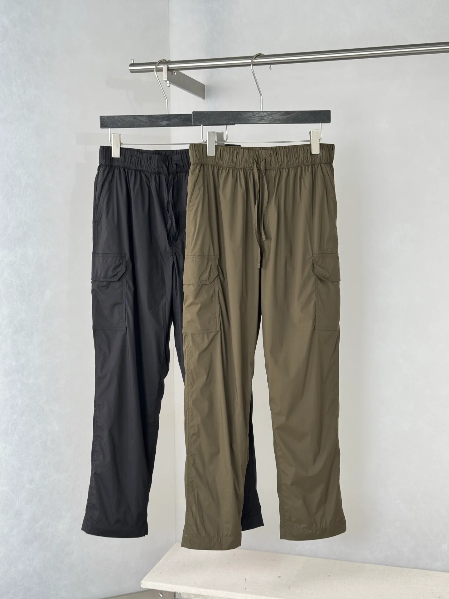 Canada Goos ， ， 3D ， 12 /cm²， 、 、 ， ； Size：S/M/L/XL